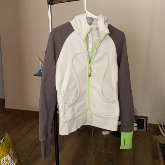 Women’s Lululemon Scuba Zip Hoodie - Picture 3 of 5